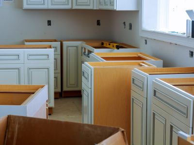 Installation of kitchen cabinets the drawer in cabinet.